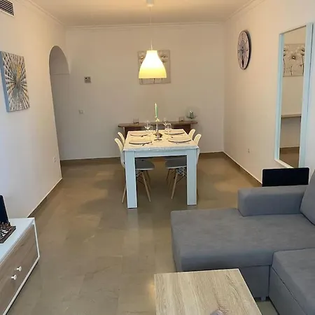 El Faro Appartement *